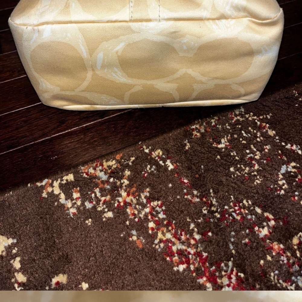 Coach HamptonTote Bag - Picture 11 of 12